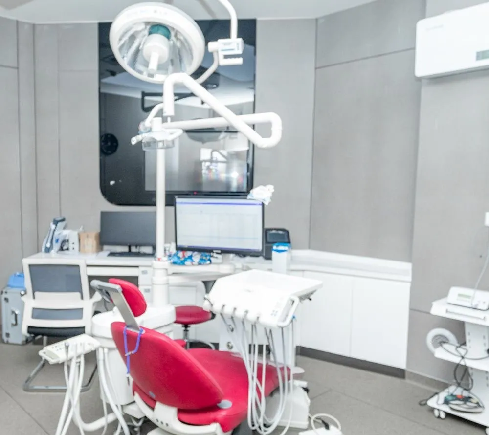 A modern dental treatment room at a China Medical Journey partner clinic in China